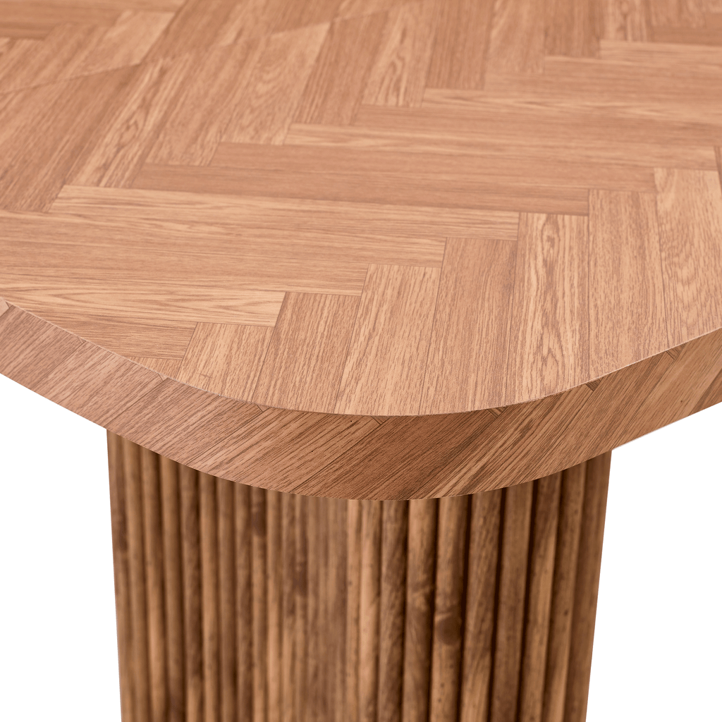 Arvo – Mesa de Comedor Ovalada de 180 cm en Madera de Nogal con Patas Escultóricas