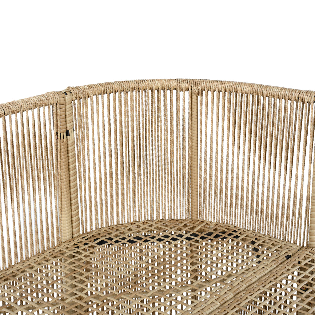 Auro – Salon de Jardin en Rotin PE 4 Pièces avec Canapé 3 Places & Plateau en Verre Trempé